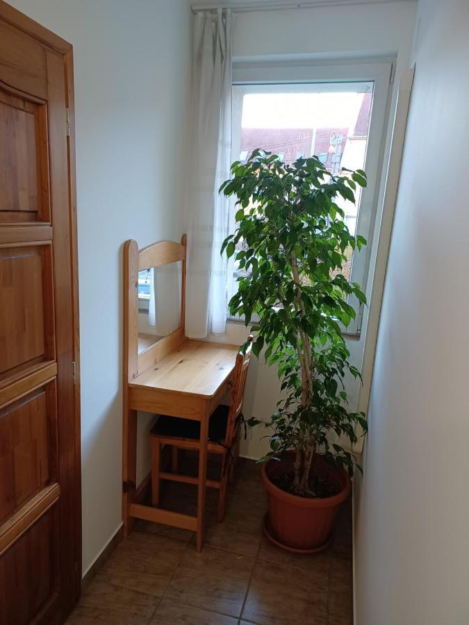 Eva Apartmanhaz Eger Exterior photo